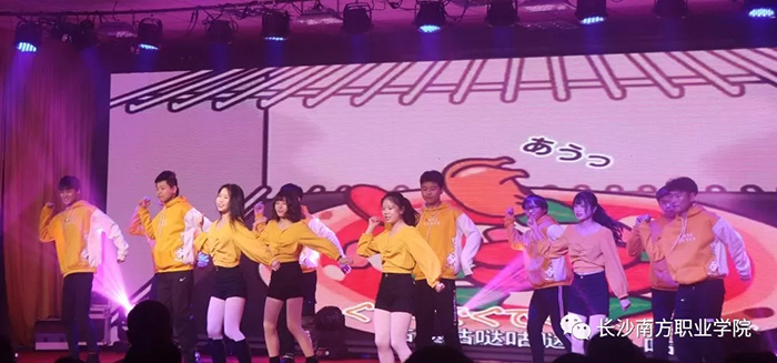 1578231183627544.jpg 640.webp (4).jpg