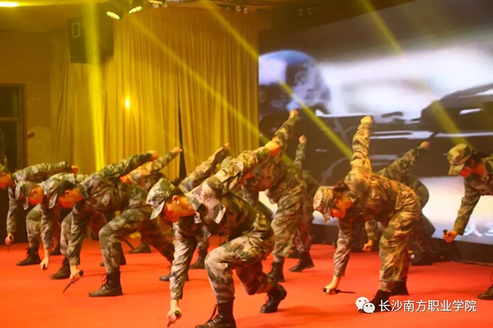 1578231196994065.jpg 640.webp (5).jpg